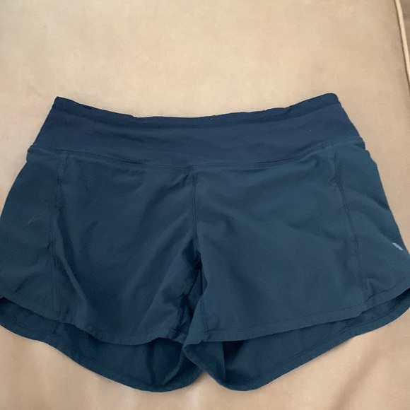 lululemon athletica Pants - Lululemon Black Speed Up Shorts Size 2